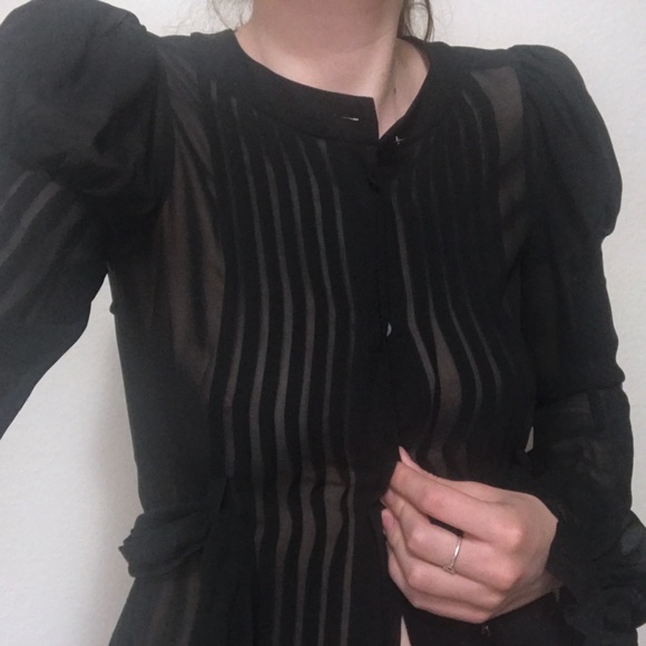 ✨SOLD✨ NEW CHANEL silk blouse - Picture 2 of 8